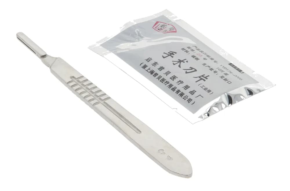 Super-Hard Stainless Steel Surgical Blades (Handle with 10pcs Blades ) - #4 handle w/ #23 blades